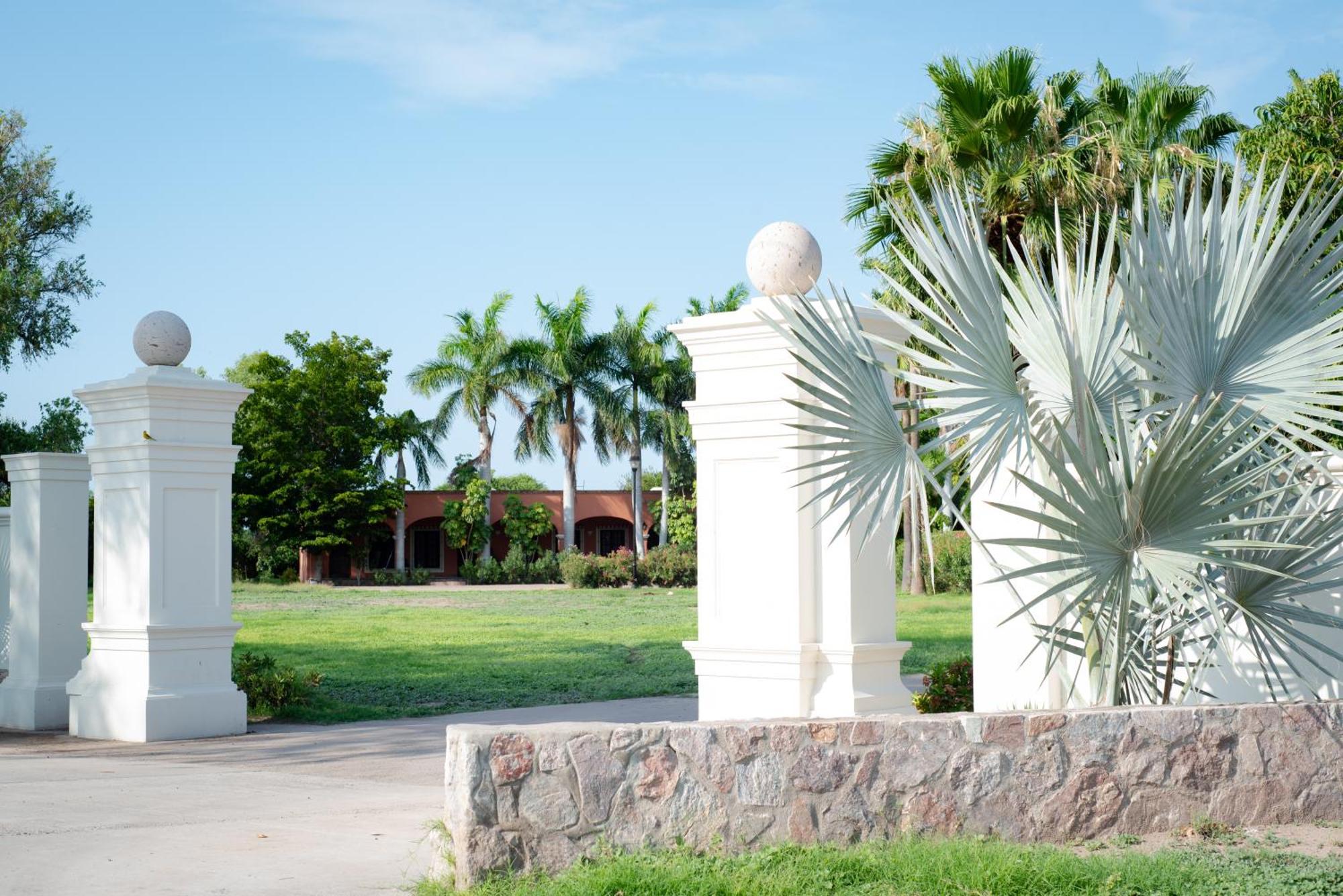 Hotel Hacienda Cazadores Навохоа Екстер'єр фото